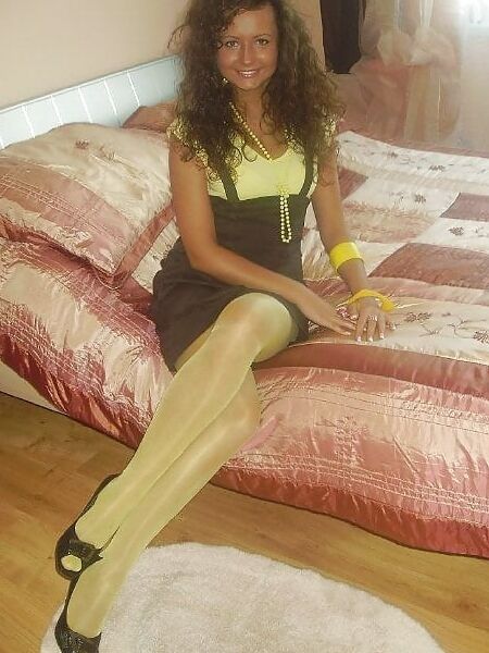 Amatuers in Colorful Stockings &amp; Panthyhose