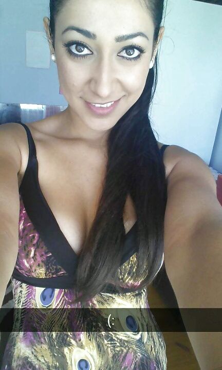 Tinder Slut Dena