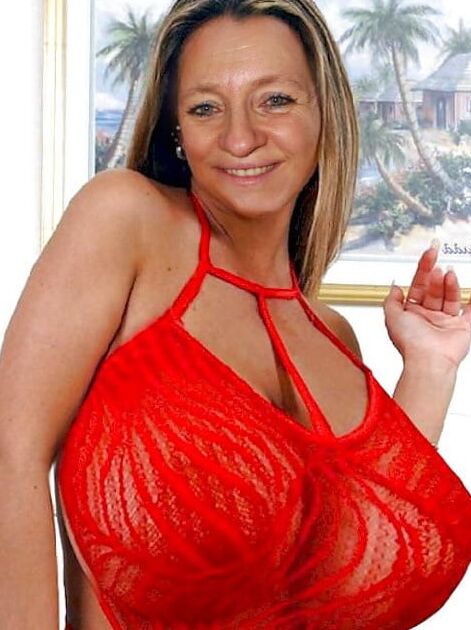 monster tits queen monique