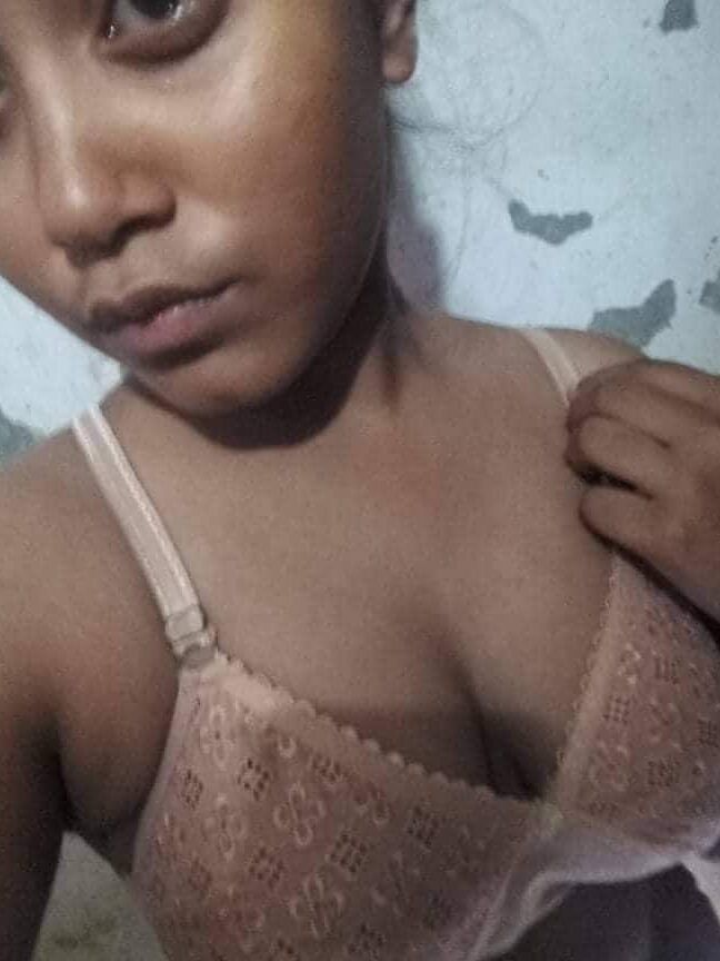 Deshi nude leaked Nidrita Tasnim