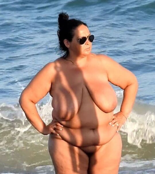 BBW nudists