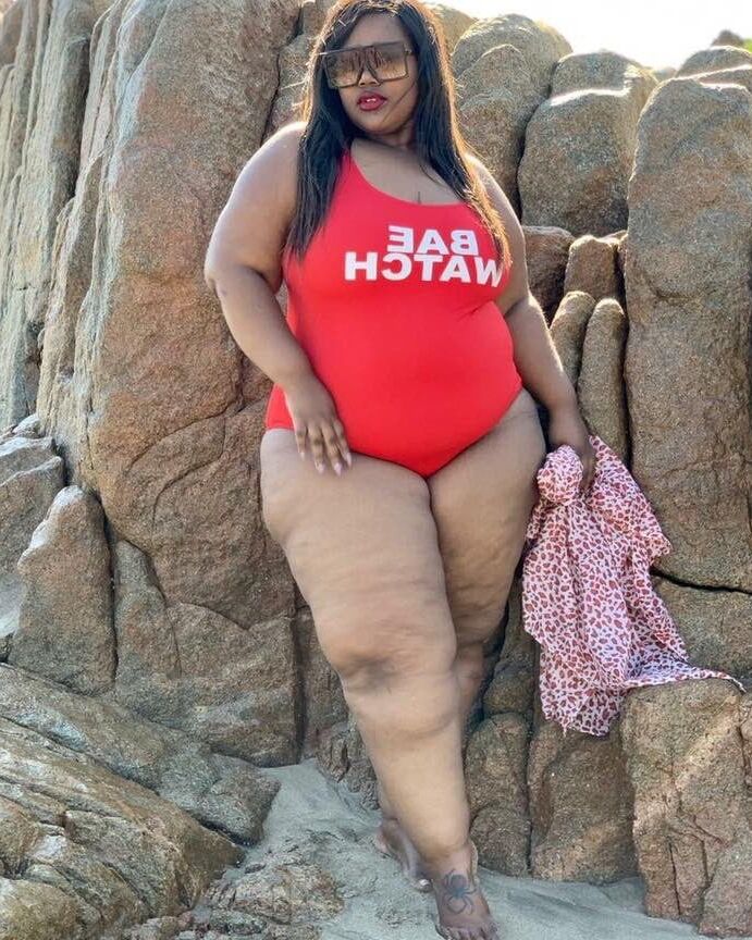 Hoodyman SSBBW . Fat pig Vicky P exposed .