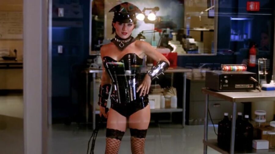 Sasha Alexander!