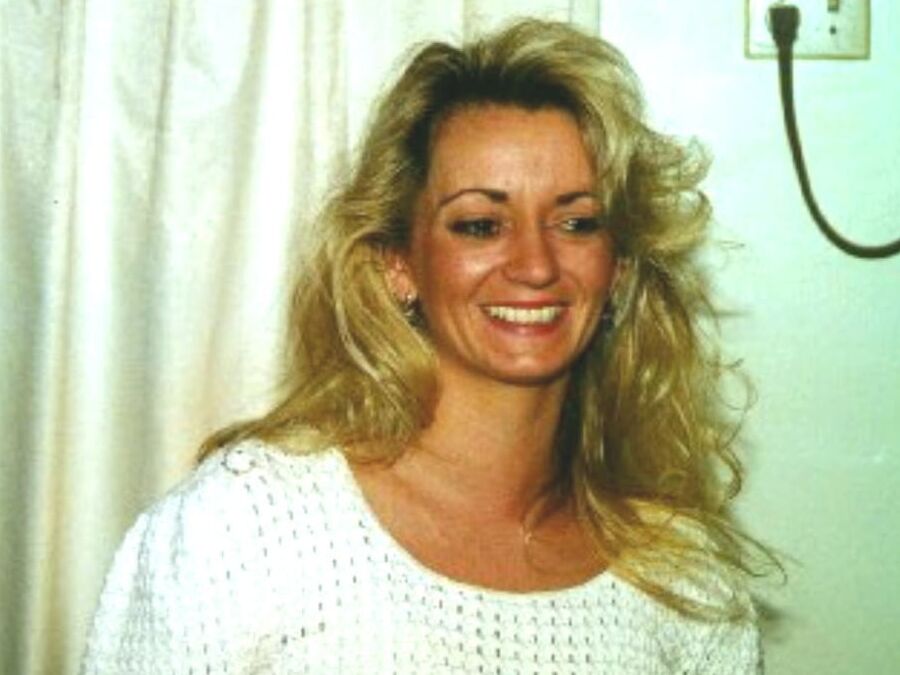 Lisa - Your Slut Mom in the s