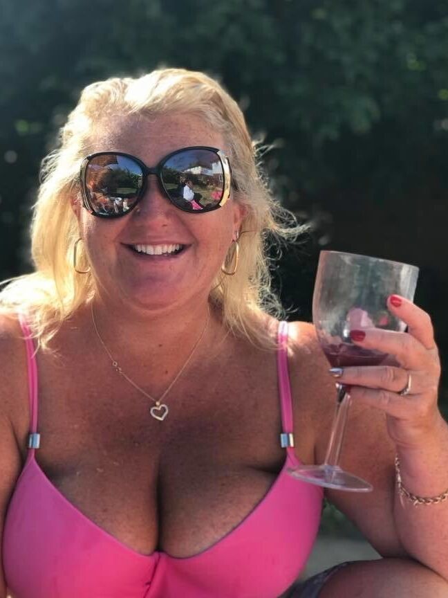Mature Women in Bikinis (set )