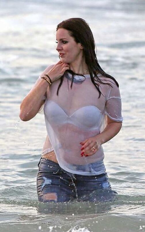 Lana Del Rey Butt CumTarget