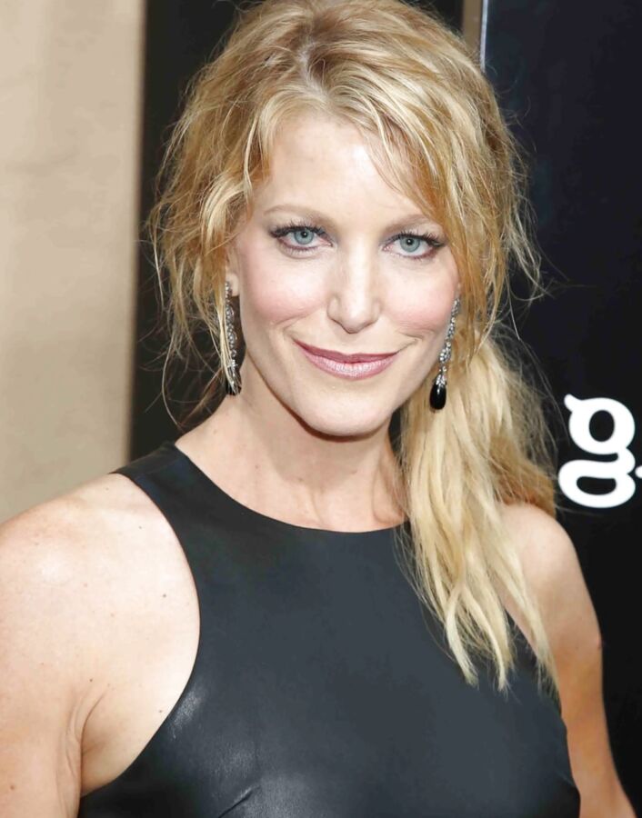 Anna Gunn