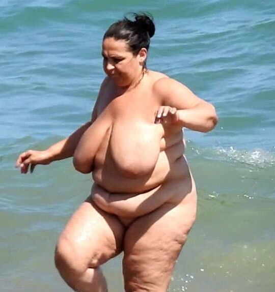 BBW nudists