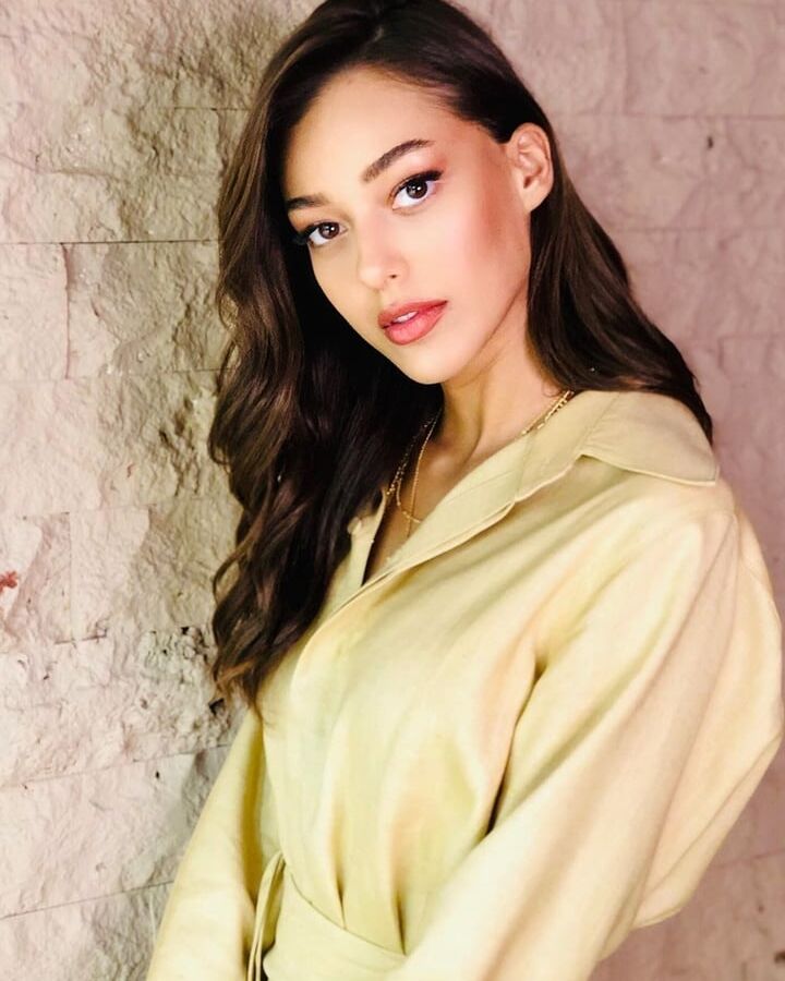 Sexy Turkish Dilan Deniz