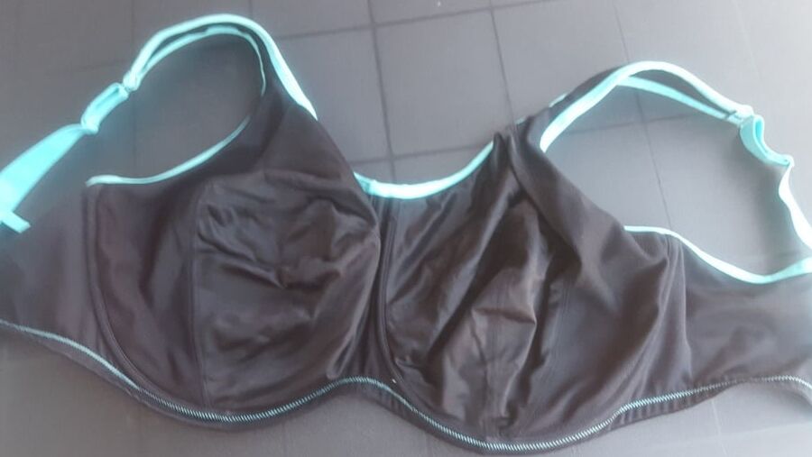 Sportsbras