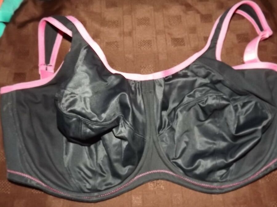 Sportsbras