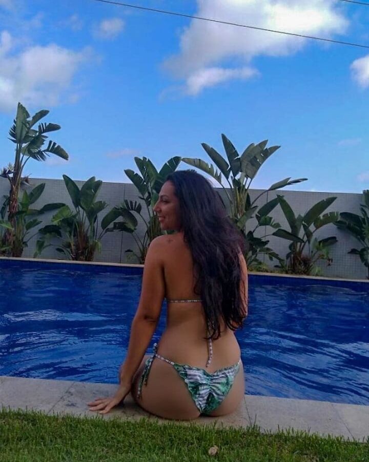 Hot latina young milf