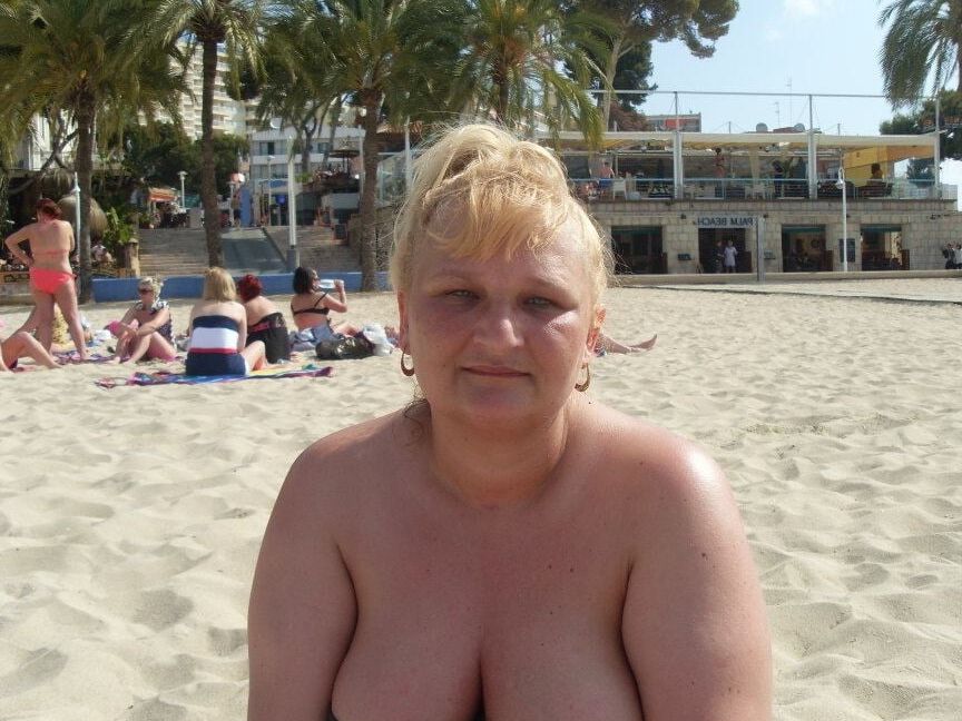 Mature Women in Bikinis (set )