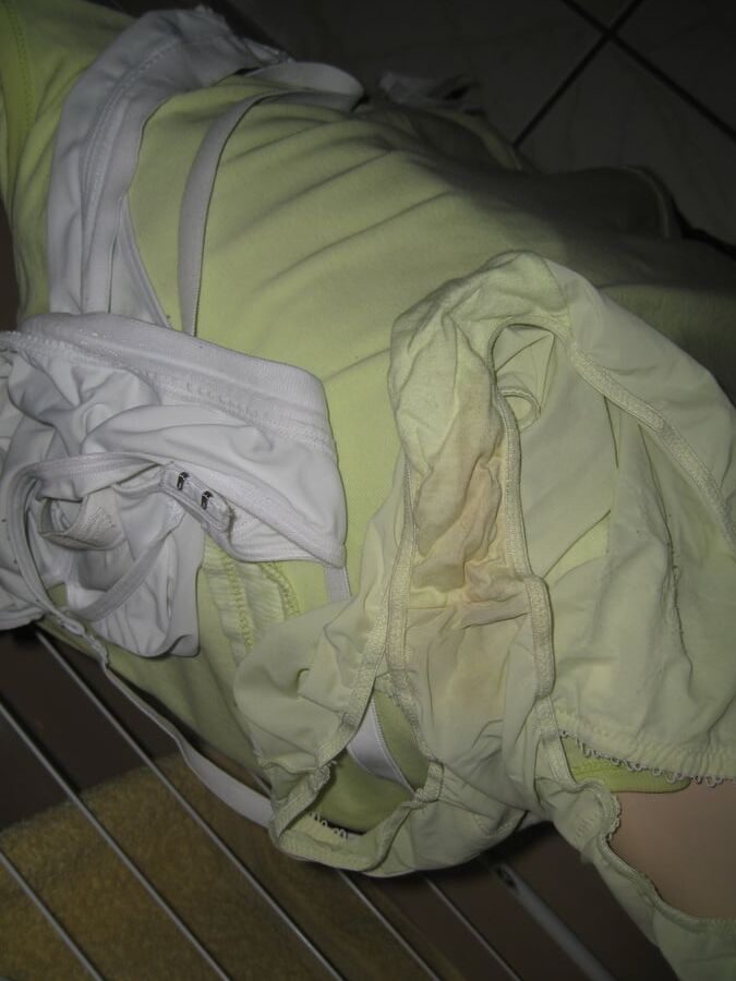 - my wife Annett - various at home - panties pregnant