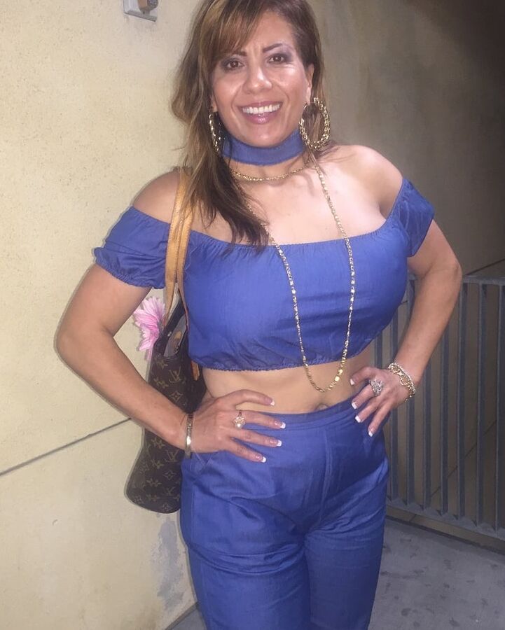 Latina milf