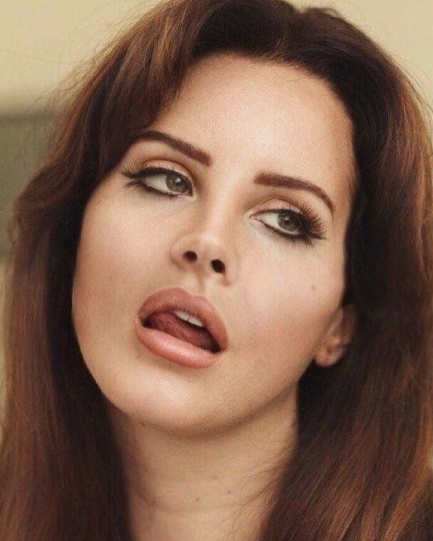 Lana Del Rey Butt CumTarget