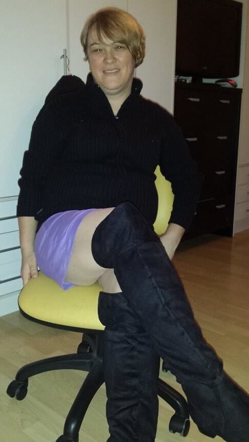 PANTYHOSE MATURES MIX