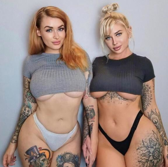 sexy snow bunnies!!!