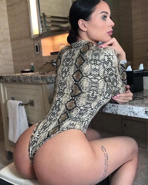 Lana Rhoades is a juicy ass fuckslut...a wank bank