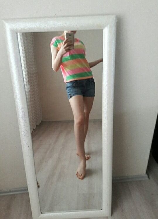 Turkish amateur women displaying her colothes