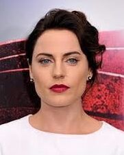 Antje Traue