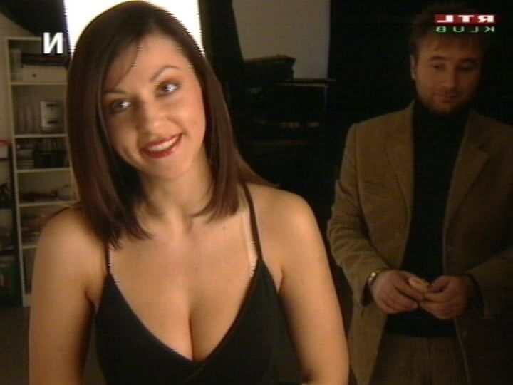 Monika Erdelyi (Hhungarian Tv Presenter) Non-Nude