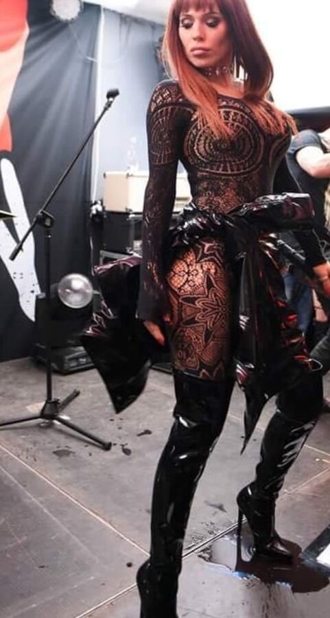 Female Celebrity Boots &amp; Leather - Doda