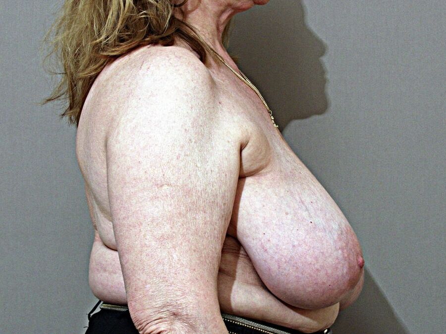 Huge mature Tits