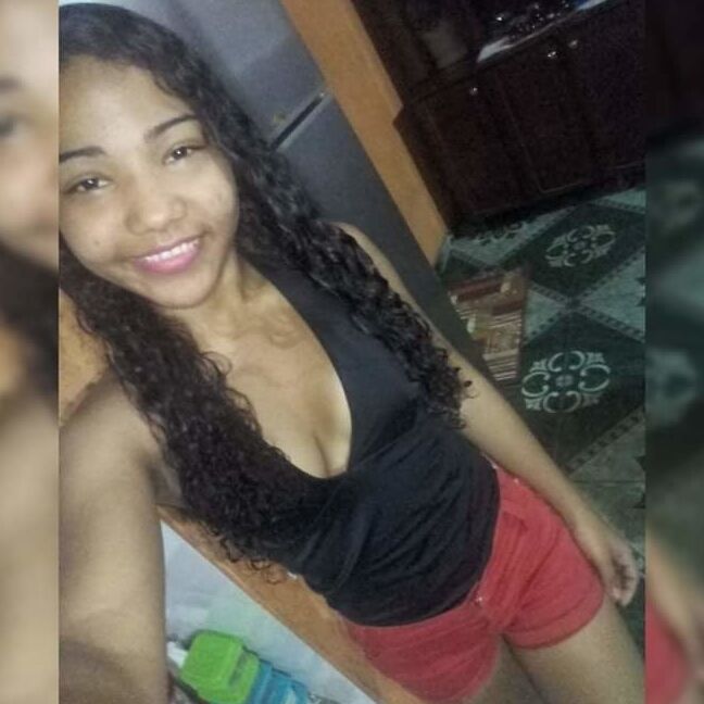 Rosy silva putinha para ser fudida