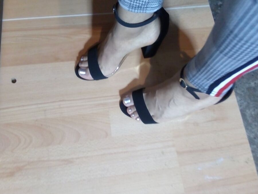 My sexy feet in heels