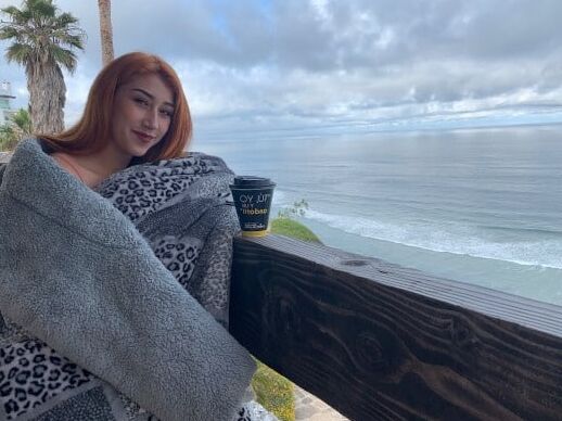 Penny Dee: Balcony Views