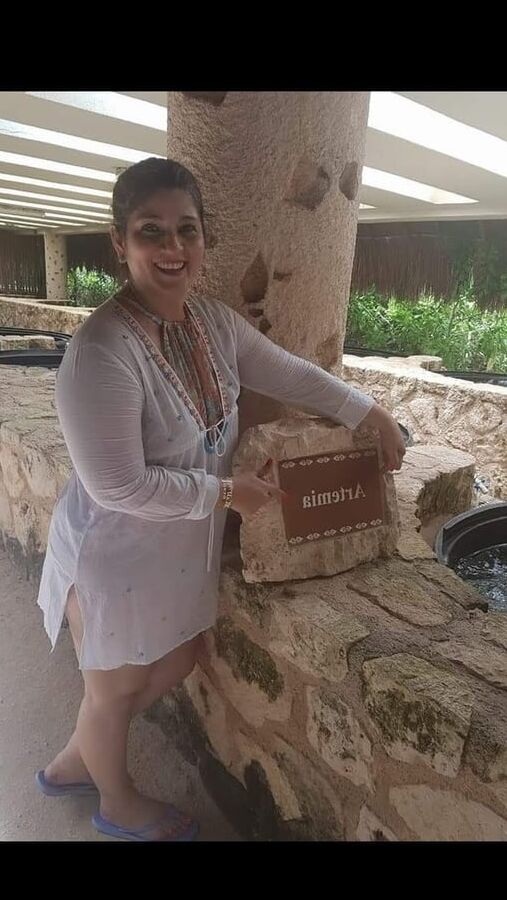 Roxana Deliciosa Milf infiel - Whore mexican milf