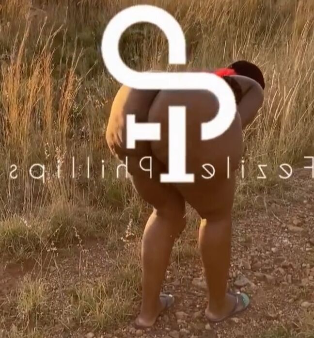 Sexy super wide slim thick mega booty bbw pear Fezile