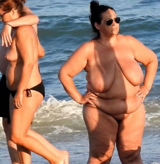 BBW nudists