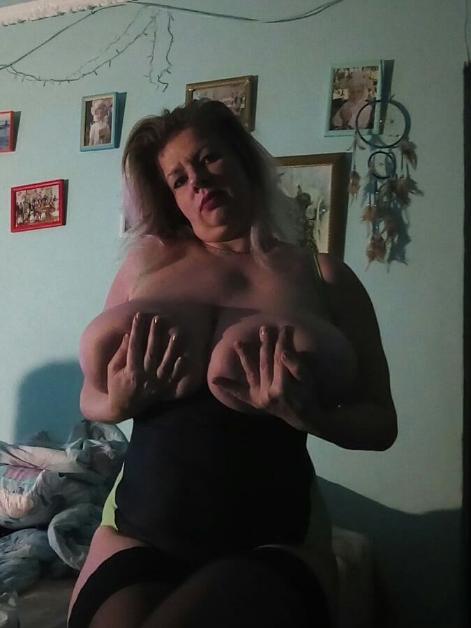 Mega big boobs of my neighbor