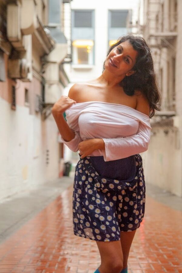 NudeIndianModel
