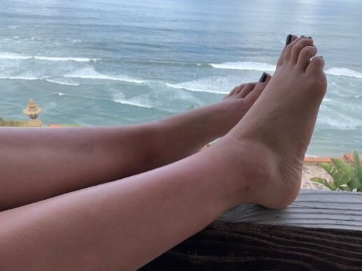 Penny Dee: Balcony Views