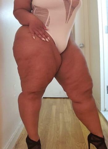 Supersized woman still supersexy!