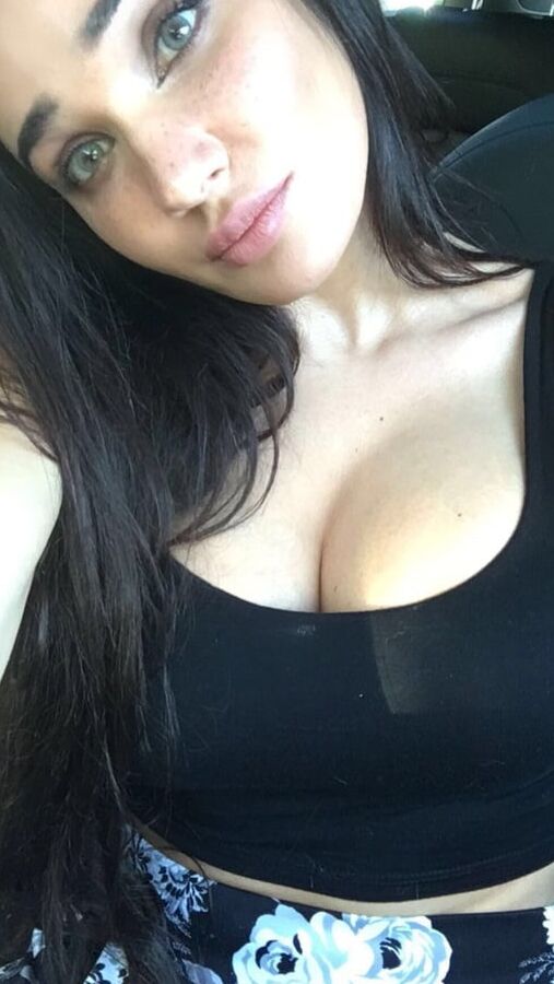 Huge Amateur Boobs XXXL
