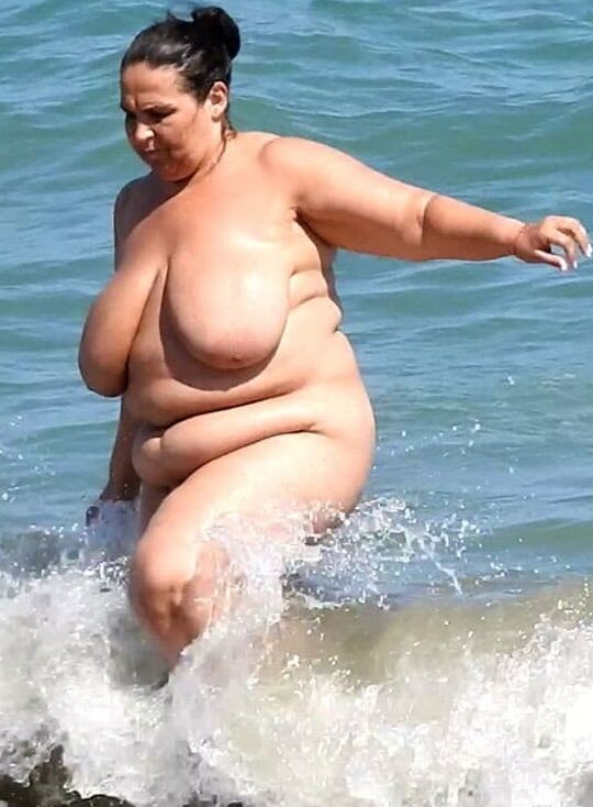 BBW nudists