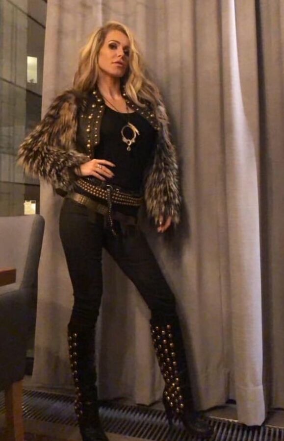 Female Celebrity Boots &amp; Leather - Doda