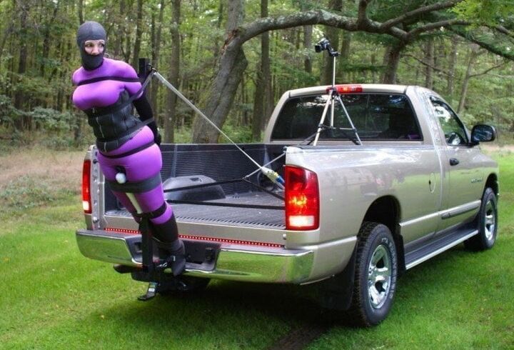 car BDSM