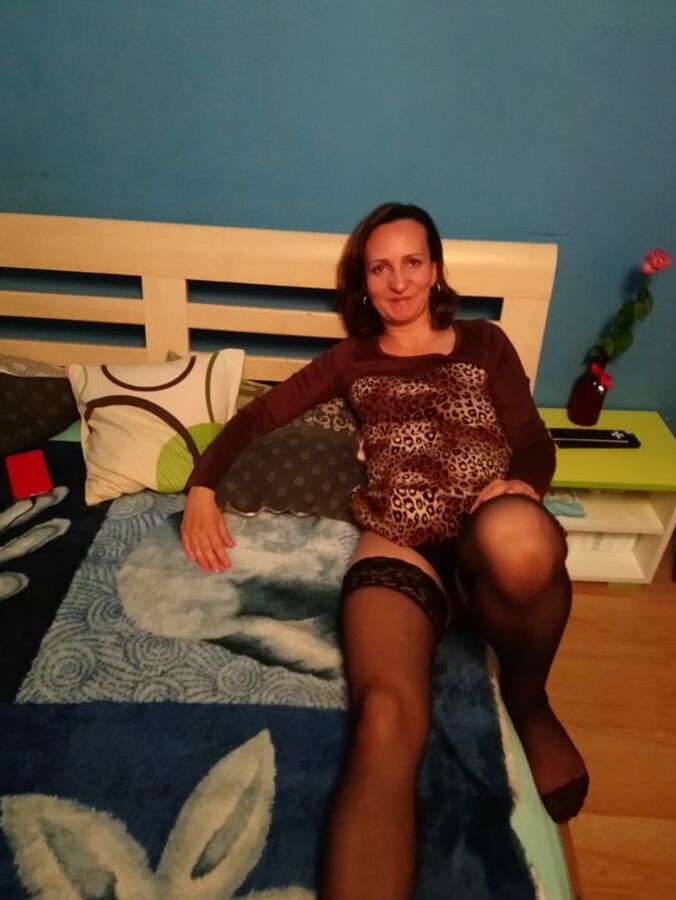 Super MILF WEB slut Anita