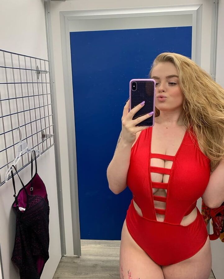 Big titty Taylor