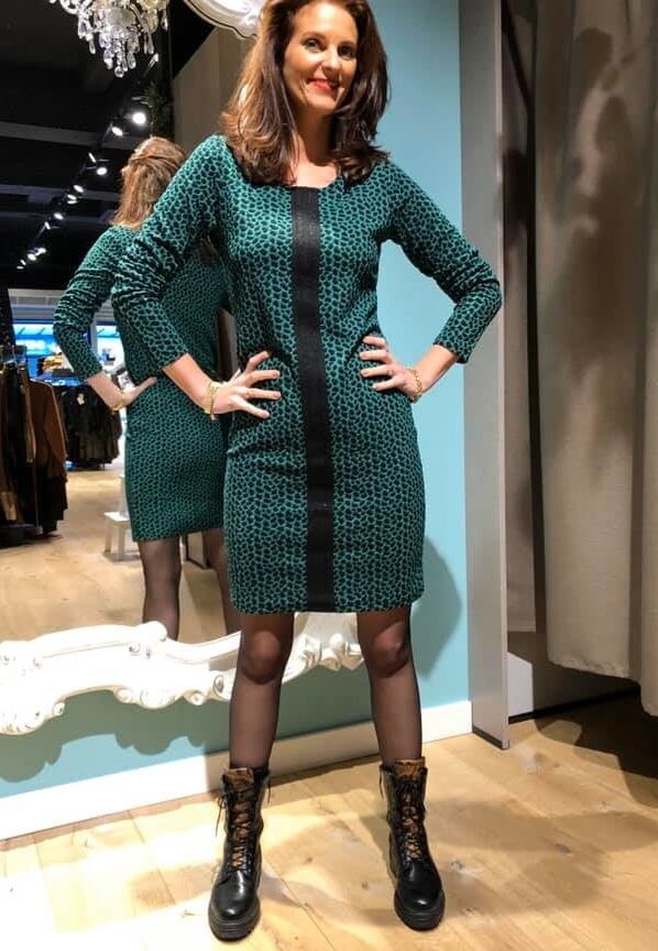 Dutch MILF fashionstore owner in our city