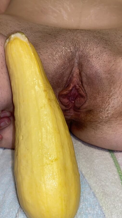 WIFE WHORE &amp; VEGGIES!!