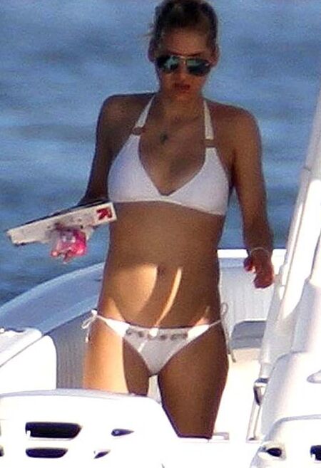 Former Tennis Babe Anna Kournikova