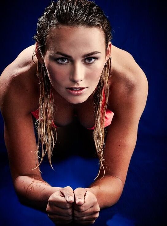 Dutch hot cyclist Puck Moonen