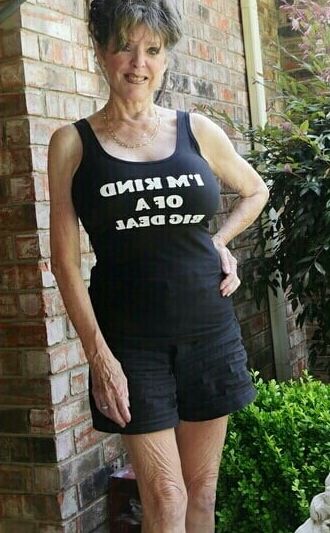 Mature ladies braless cleavage