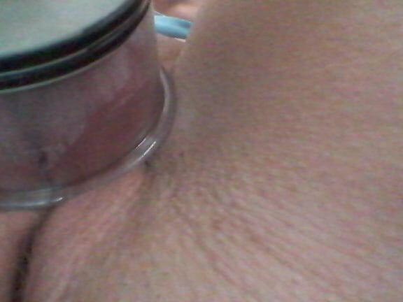 Clito pumping with seringue